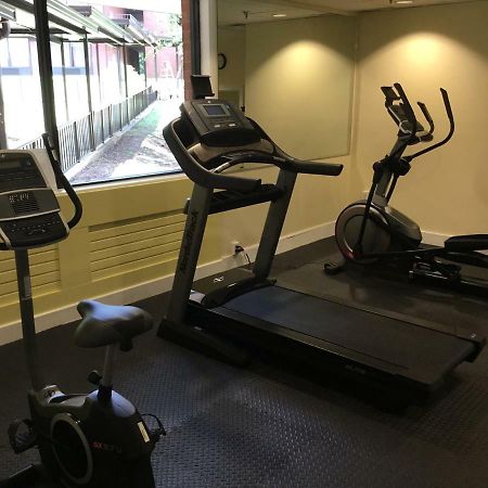 Days Inn & Suites By Wyndham Tallahassee Conf Center I-10 Экстерьер фото