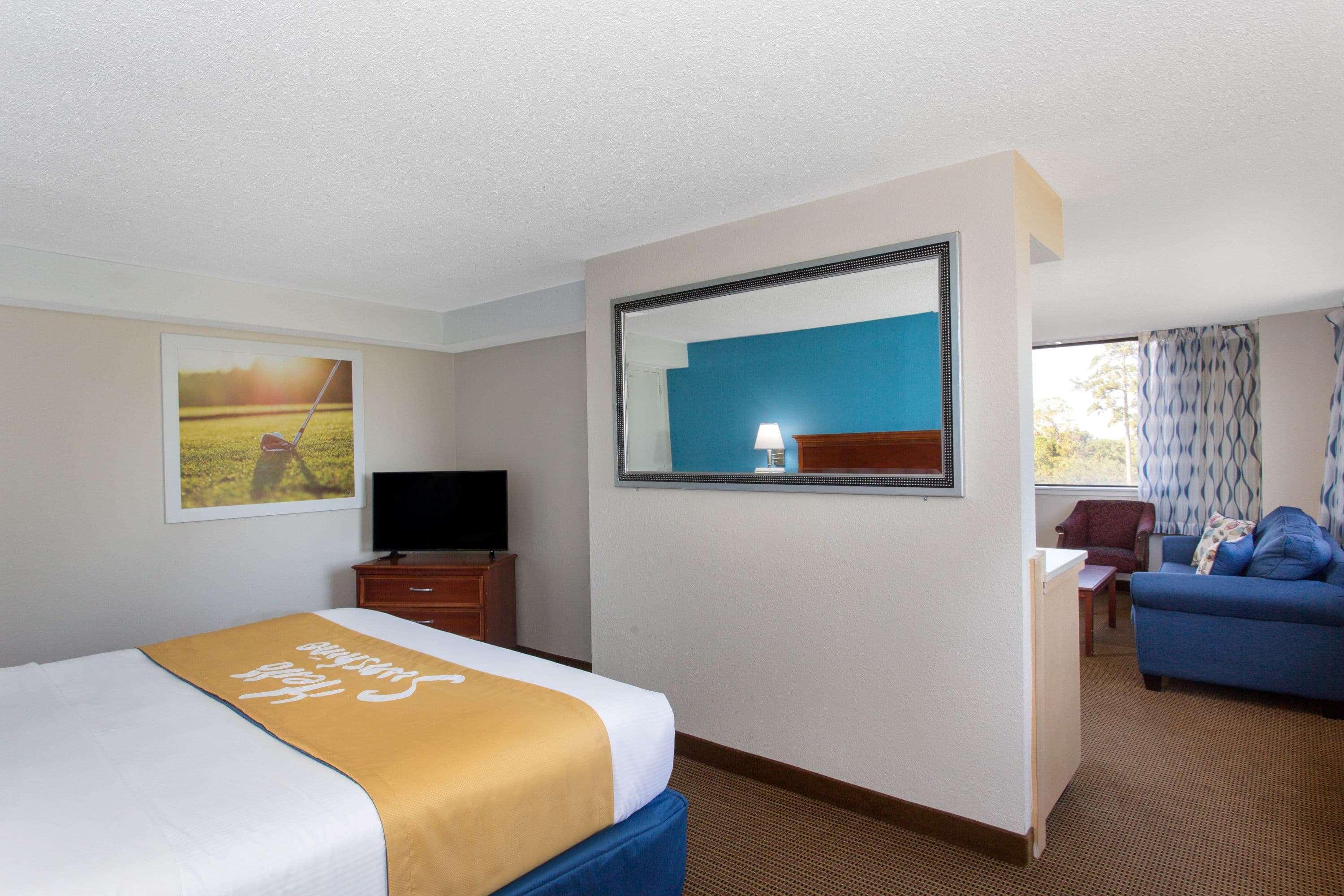 Days Inn & Suites By Wyndham Tallahassee Conf Center I-10 Экстерьер фото