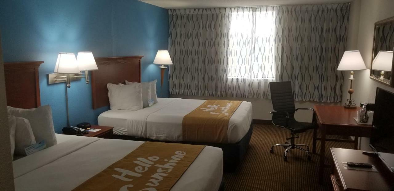 Days Inn & Suites By Wyndham Tallahassee Conf Center I-10 Экстерьер фото